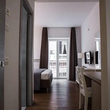 Prestige Chiaia 3* Naples